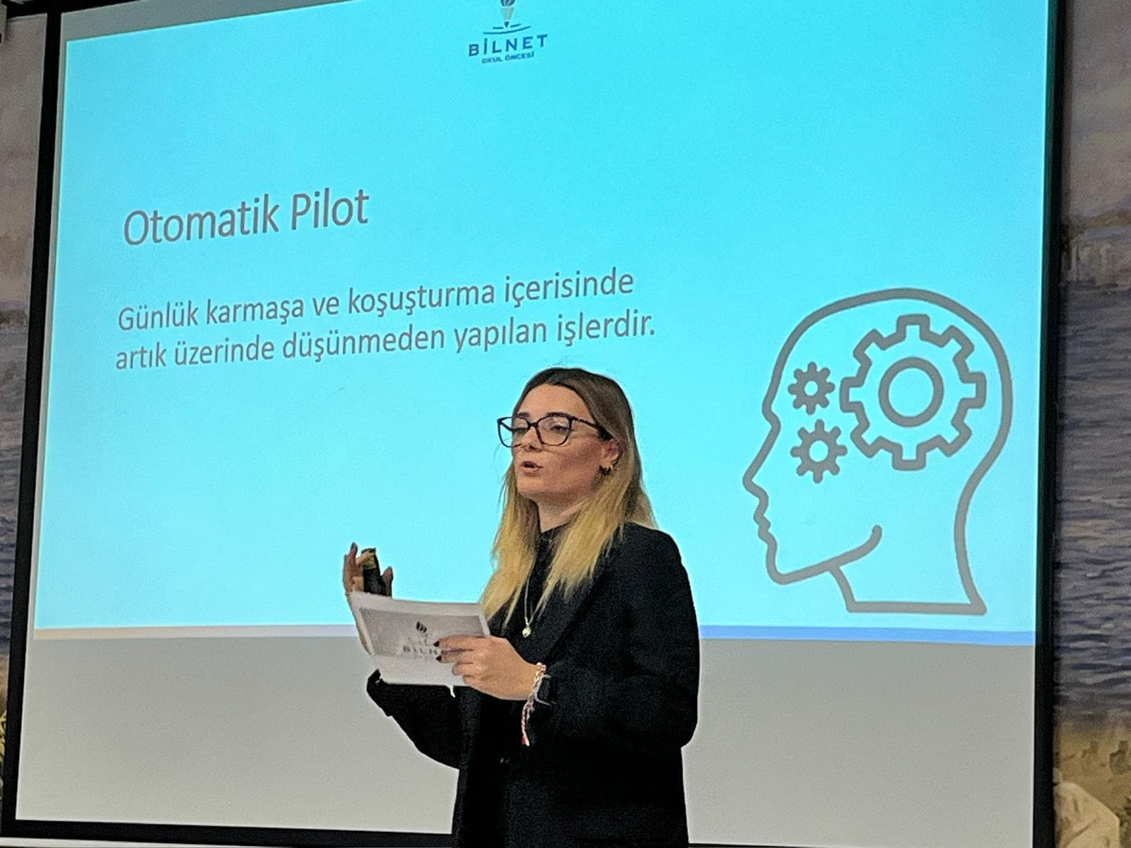 "Otomatik Pilot" Slayt Sunumu